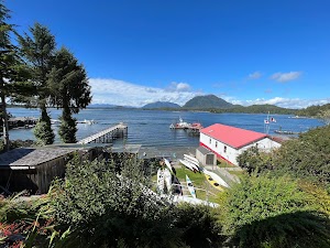 Tofino Paddler's Inn place picture